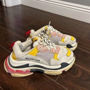 Unisex Balenciaga Triple S Cream Yellow Red